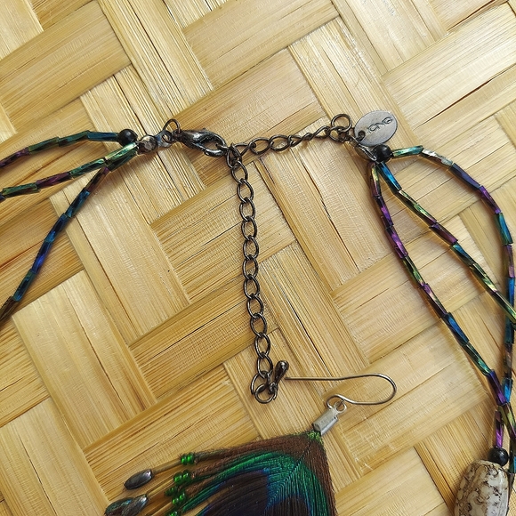 Multi-strand beaded necklace and peacock style earrings set - Picture 2 of 4